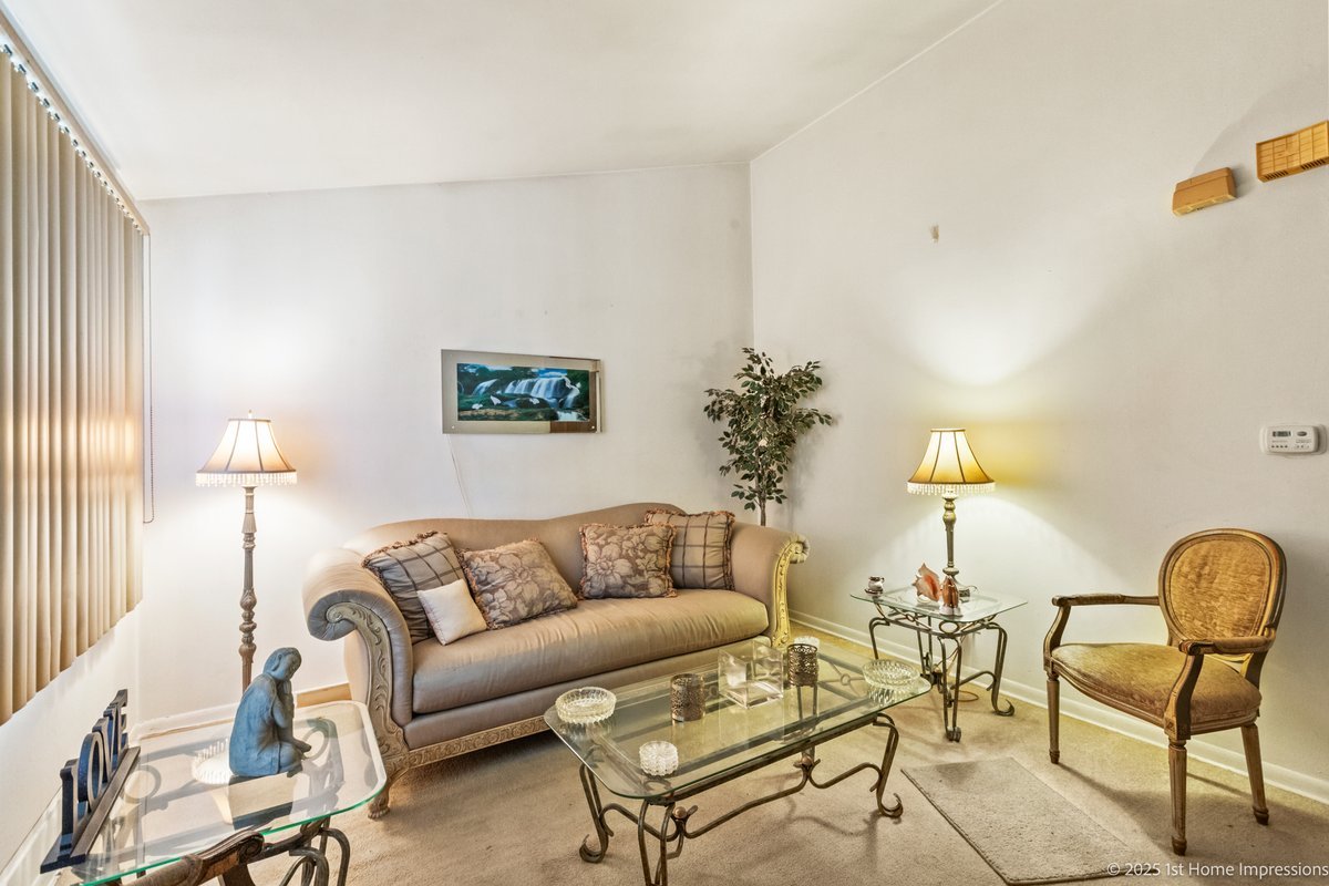 11555 S Peoria Street A