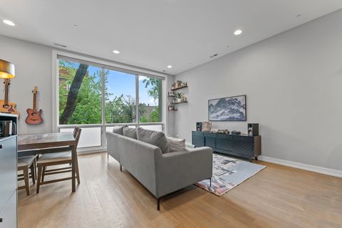 Tiny photo for 2733 W Hirsch Street #2E, Chicago, IL 60622 (MLS # 12632912)