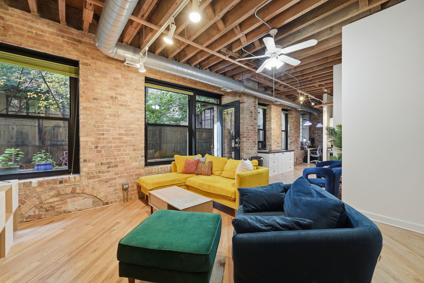 226 N Clinton Street 101
