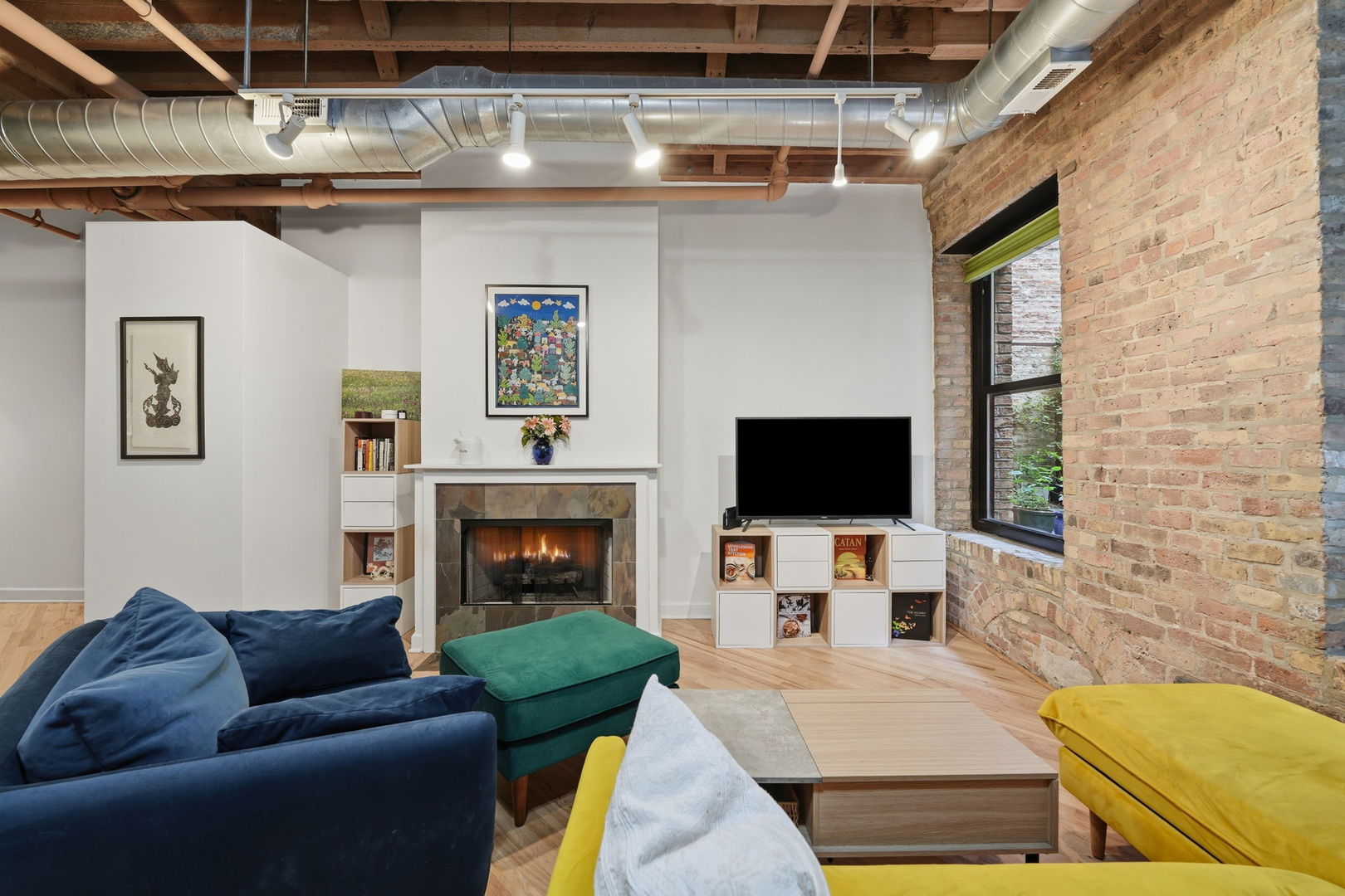 226 N Clinton Street 101