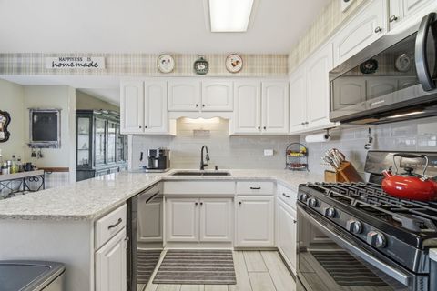 Tiny photo for 13736 W Cavecreek Court, Homer Glen, IL 60491 (MLS # 12519637)