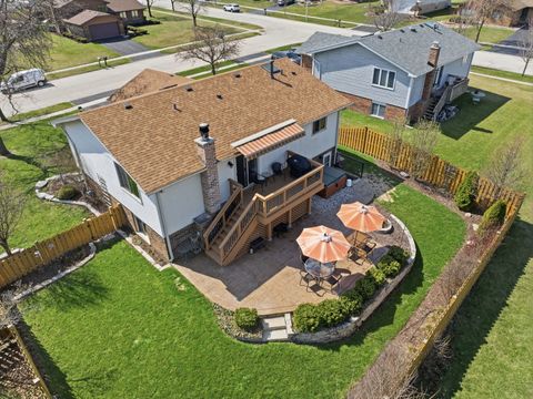 Tiny photo for 13736 W Cavecreek Court, Homer Glen, IL 60491 (MLS # 12519637)