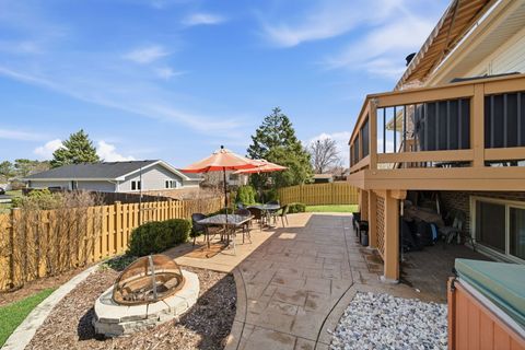 Tiny photo for 13736 W Cavecreek Court, Homer Glen, IL 60491 (MLS # 12519637)