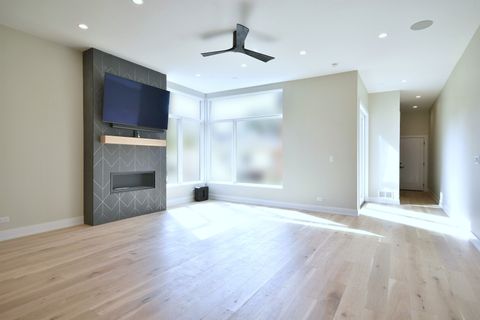 Tiny photo for 256 Addison Avenue N, Elmhurst, IL 60126 (MLS # 12531434)