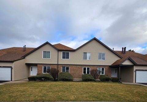 Photo of 1506 Kennicott Court #1506, Sycamore, IL 60178 (MLS # 12590142)