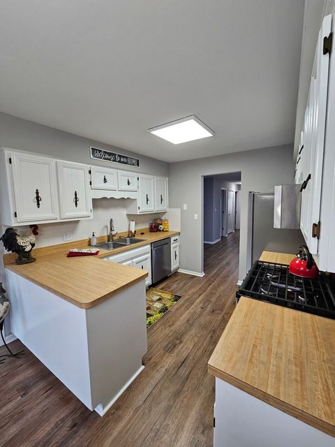 Tiny photo for 1506 Kennicott Court #1506, Sycamore, IL 60178 (MLS # 12590142)