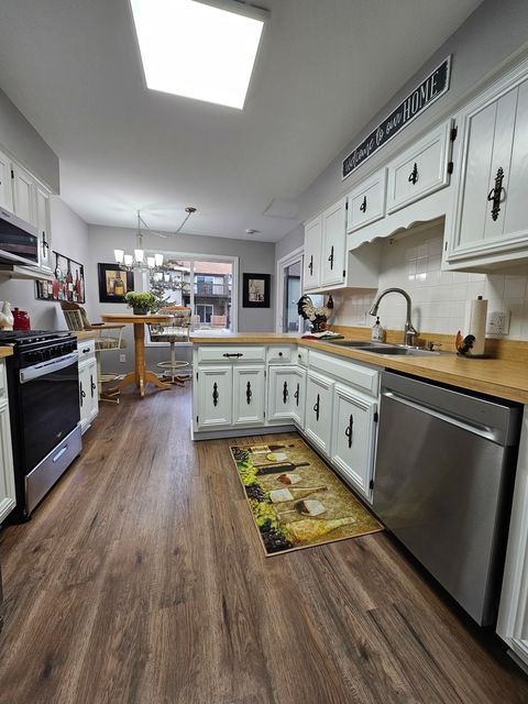 Tiny photo for 1506 Kennicott Court #1506, Sycamore, IL 60178 (MLS # 12590142)