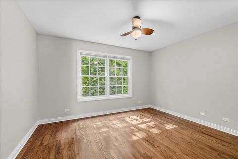 Tiny photo for 1685 Cornell Court, Lake Forest, IL 60045 (MLS # 12522295)