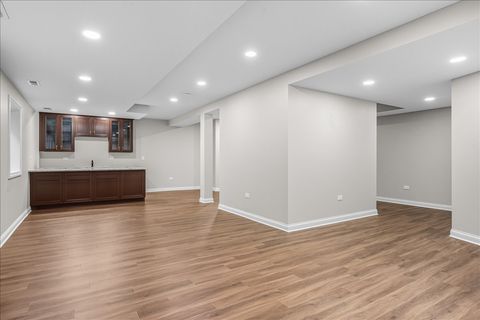 Tiny photo for 1685 Cornell Court, Lake Forest, IL 60045 (MLS # 12522295)