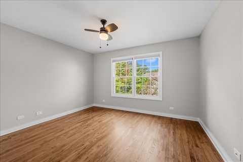 Tiny photo for 1685 Cornell Court, Lake Forest, IL 60045 (MLS # 12522295)