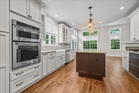 Tiny photo for 1685 Cornell Court, Lake Forest, IL 60045 (MLS # 12522295)