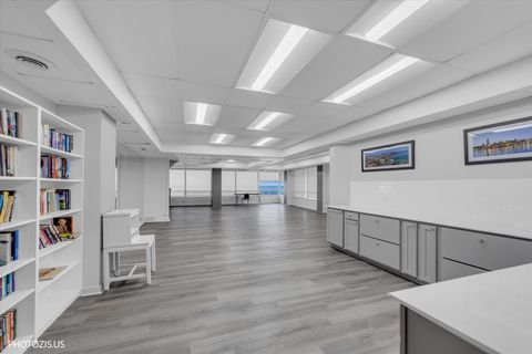 Tiny photo for 6301 N Sheridan Road #11R, Chicago, IL 60660 (MLS # 12578559)