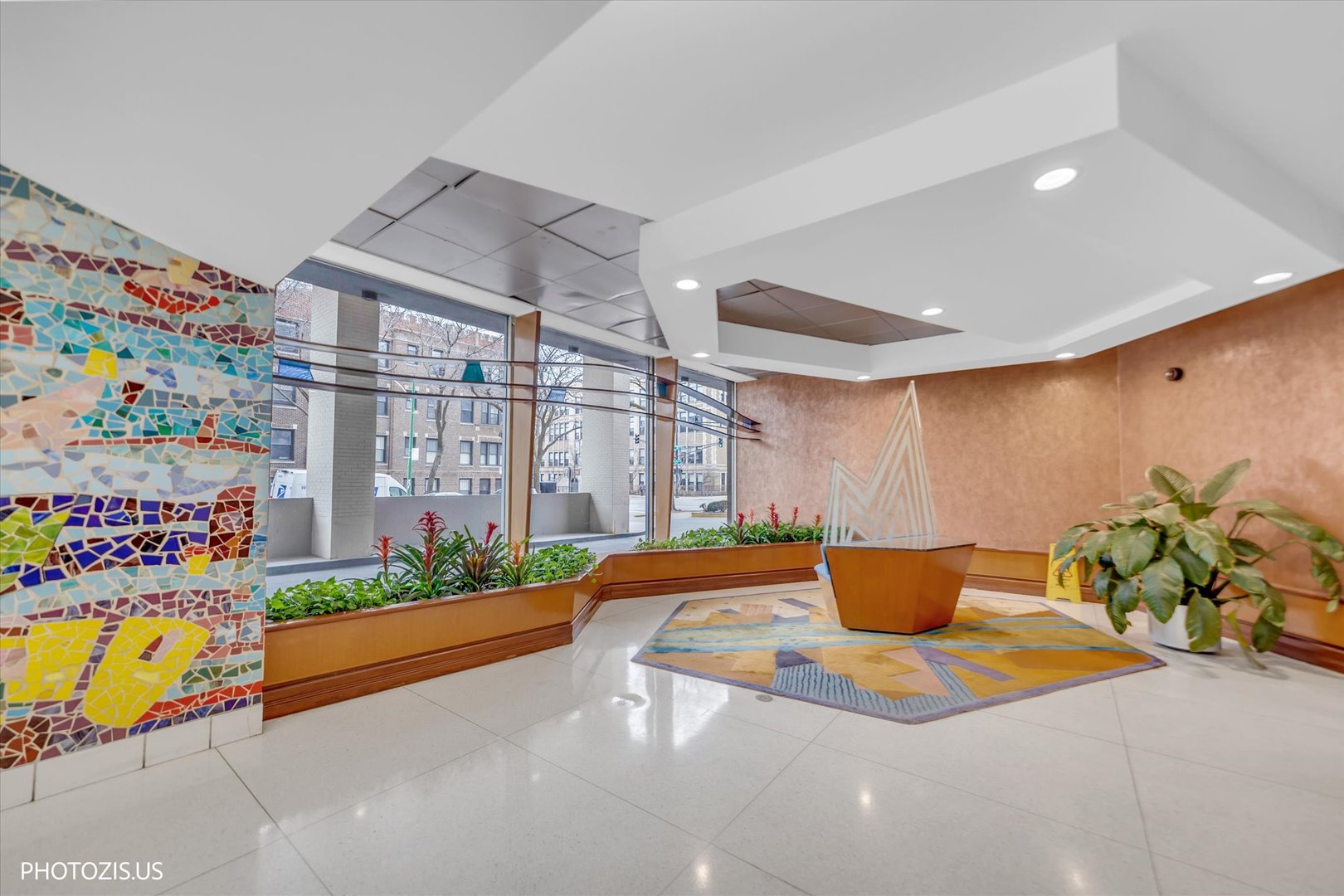 6301 N Sheridan Road 11R