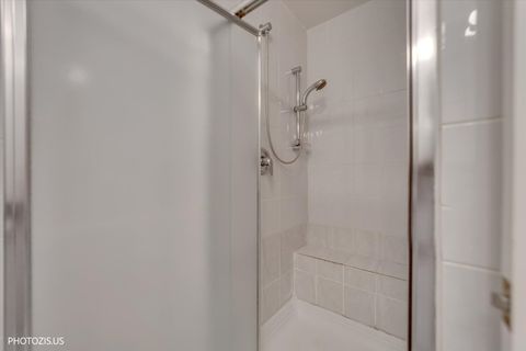 Tiny photo for 6301 N Sheridan Road #11R, Chicago, IL 60660 (MLS # 12578559)
