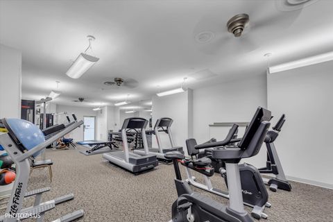 Tiny photo for 6301 N Sheridan Road #11R, Chicago, IL 60660 (MLS # 12578559)