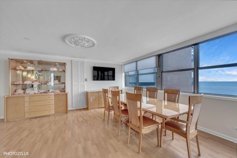 Tiny photo for 6301 N Sheridan Road #11R, Chicago, IL 60660 (MLS # 12578559)