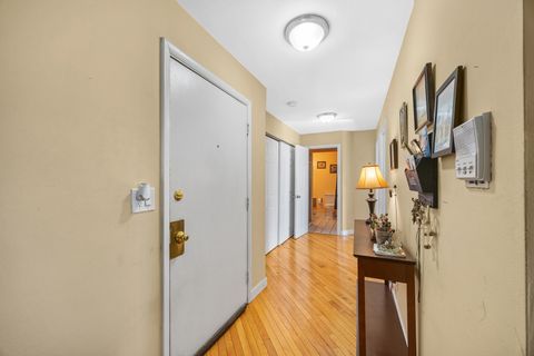 Tiny photo for 5627 N Kimball Avenue #3B, Chicago, IL 60659 (MLS # 12471102)