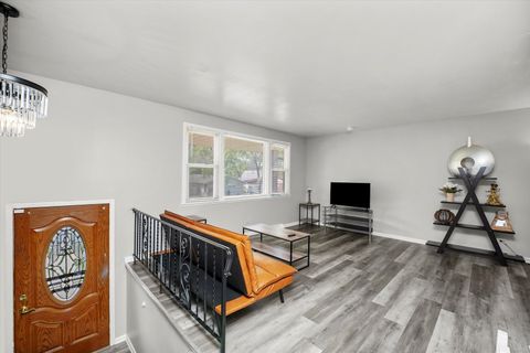 Tiny photo for 17311 Burr Oak Lane, Hazel Crest, IL 60429 (MLS # 12508918)