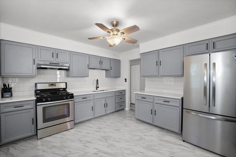 Tiny photo for 17311 Burr Oak Lane, Hazel Crest, IL 60429 (MLS # 12508918)