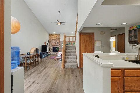 Tiny photo for 1807 Glenwood Oaks Court #B, Urbana, IL 61801 (MLS # 12633565)