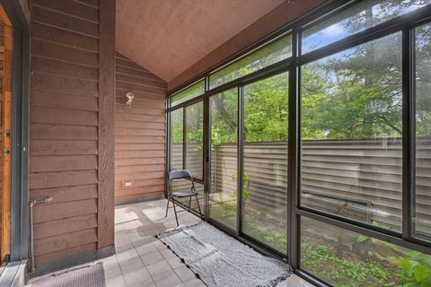 Tiny photo for 1807 Glenwood Oaks Court #B, Urbana, IL 61801 (MLS # 12633565)