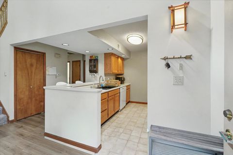 Tiny photo for 1807 Glenwood Oaks Court #B, Urbana, IL 61801 (MLS # 12633565)