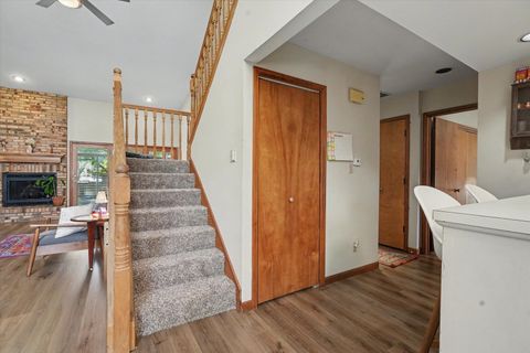 Tiny photo for 1807 Glenwood Oaks Court #B, Urbana, IL 61801 (MLS # 12633565)