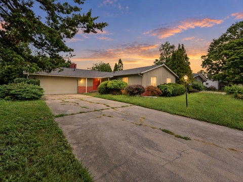 Tiny photo for 1913 Moraine Drive, Champaign, IL 61822 (MLS # 12744241)