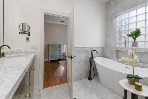 Tiny photo for 1935 W Belmont Avenue #2, Chicago, IL 60657 (MLS # 12492271)