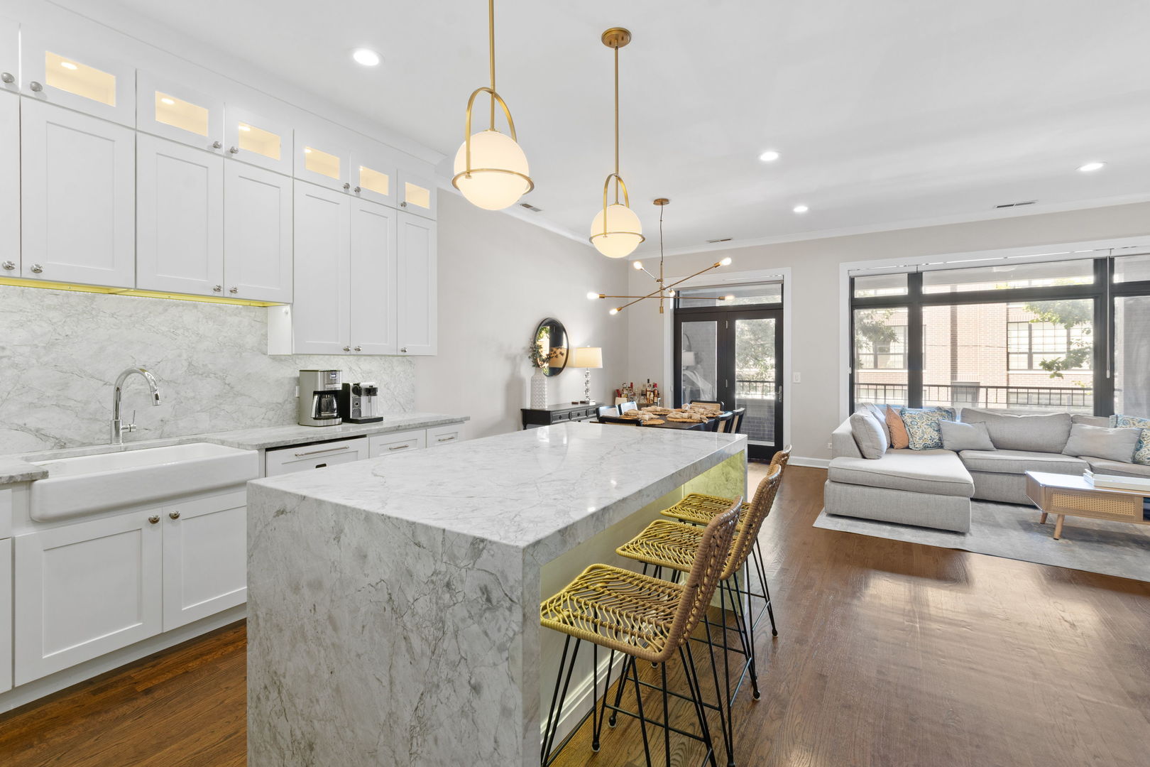 1935 W Belmont Avenue 2