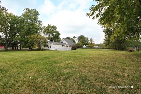 Tiny photo for 24570 W Chardon Road, Grayslake, IL 60030 (MLS # 12486303)