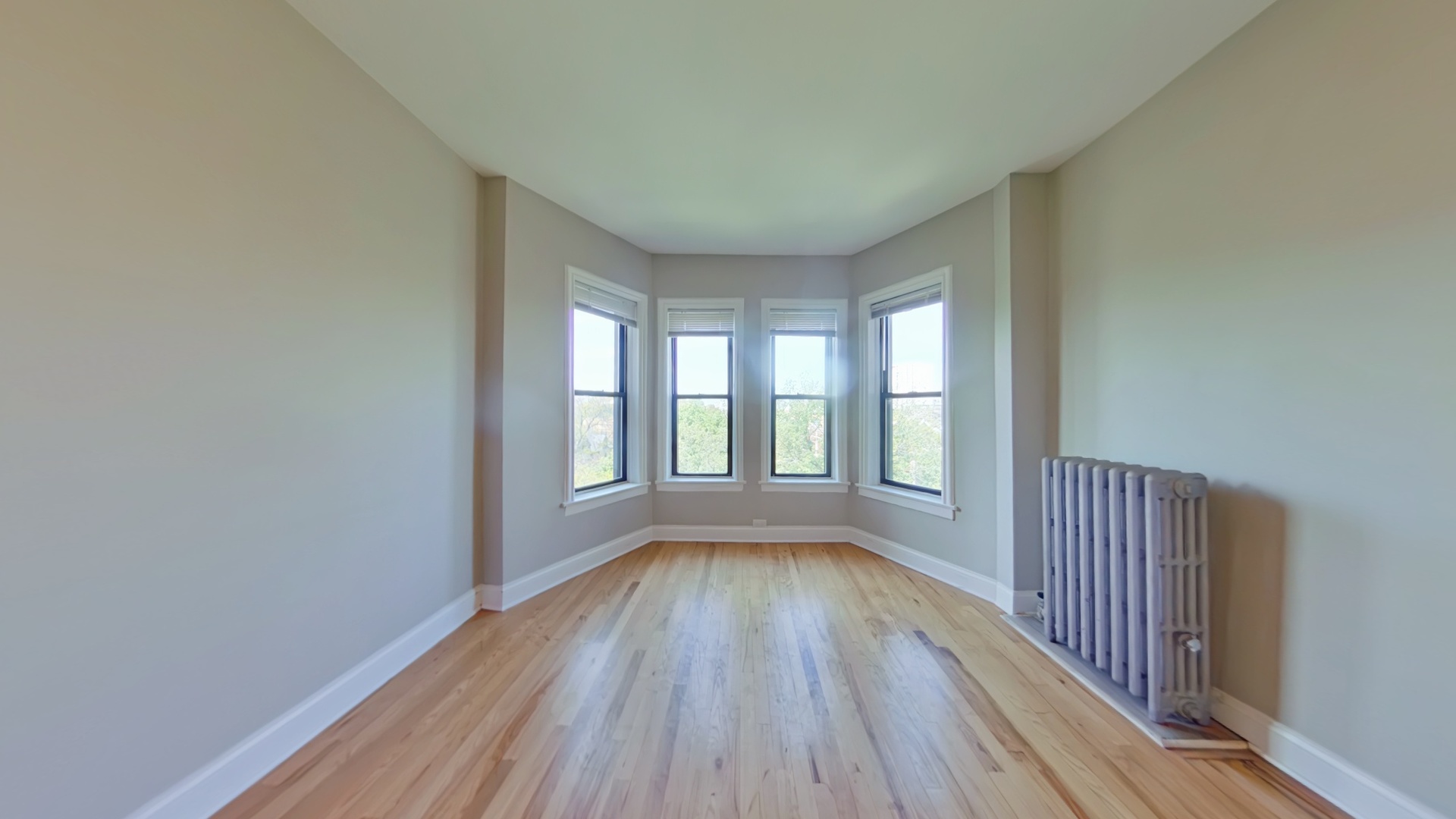 601 W Deming Place 602