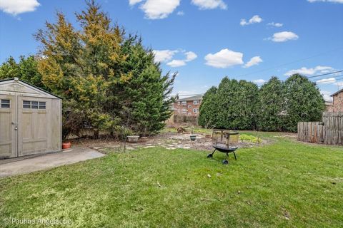 Tiny photo for 4618 Custer Avenue, Brookfield, IL 60513 (MLS # 12600746)