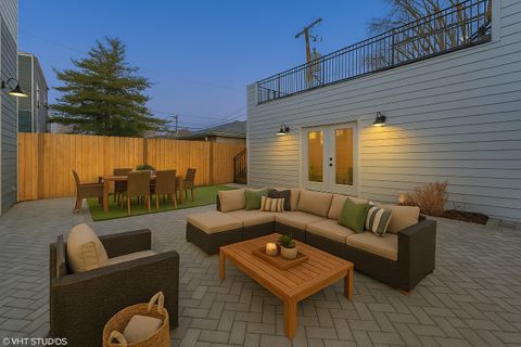 Tiny photo for 3920 N Bell Avenue, Chicago, IL 60618 (MLS # 12546912)