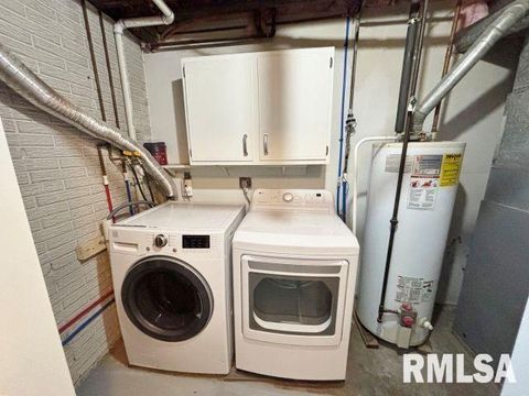 Tiny photo for 107 PARK LANE Circle, Eldridge, IA 52748 (MLS # QC4269470)