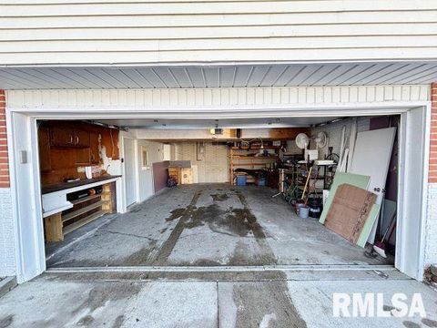 Tiny photo for 107 PARK LANE Circle, Eldridge, IA 52748 (MLS # QC4269470)