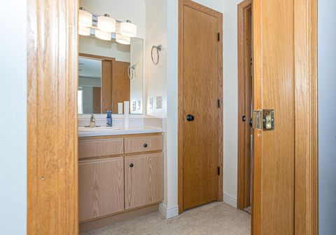 Tiny photo for 4186 Fairview Drive #9, Bettendorf, IA 52722 (MLS # 12622425)