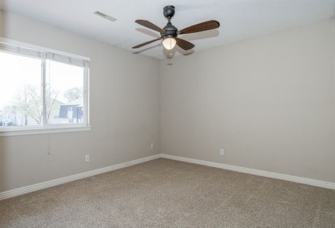 Tiny photo for 4186 Fairview Drive #9, Bettendorf, IA 52722 (MLS # 12622425)