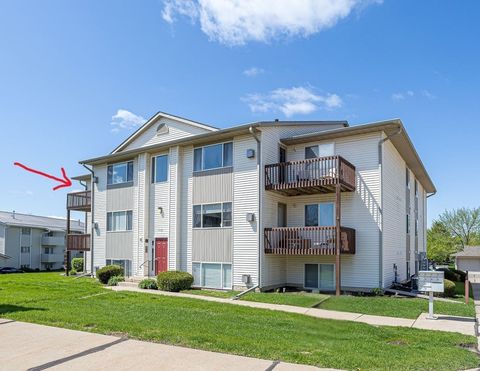 Tiny photo for 4186 Fairview Drive #9, Bettendorf, IA 52722 (MLS # 12622425)