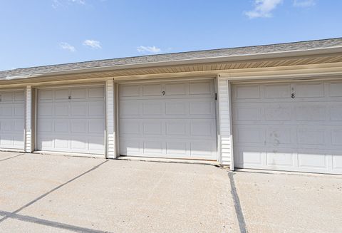 Tiny photo for 4186 Fairview Drive #9, Bettendorf, IA 52722 (MLS # 12622425)