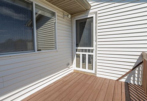 Tiny photo for 4186 Fairview Drive #9, Bettendorf, IA 52722 (MLS # 12622425)