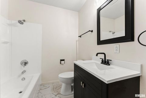 Tiny photo for 5812 HILLANDALE Road, Davenport, IA 52806 (MLS # QC4269383)