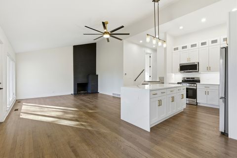 Tiny photo for 3609 Central Street, Evanston, IL 60201 (MLS # 12582890)