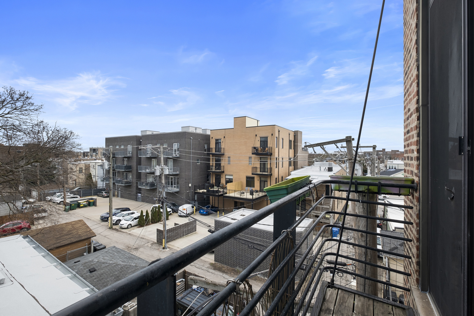2735 W ARMITAGE Avenue 309