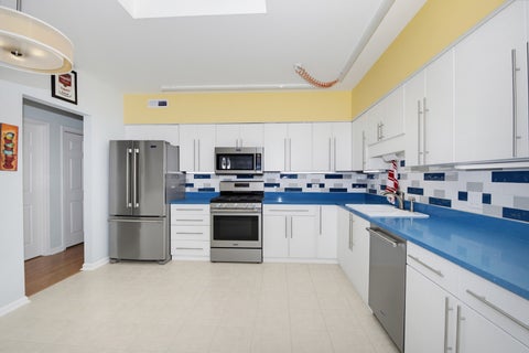 Tiny photo for 5555 N Cumberland Avenue #901, Chicago, IL 60656 (MLS # 12749397)