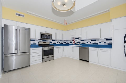 Tiny photo for 5555 N Cumberland Avenue #901, Chicago, IL 60656 (MLS # 12749397)
