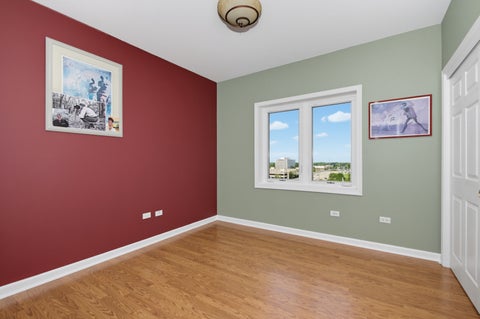 Tiny photo for 5555 N Cumberland Avenue #901, Chicago, IL 60656 (MLS # 12749397)