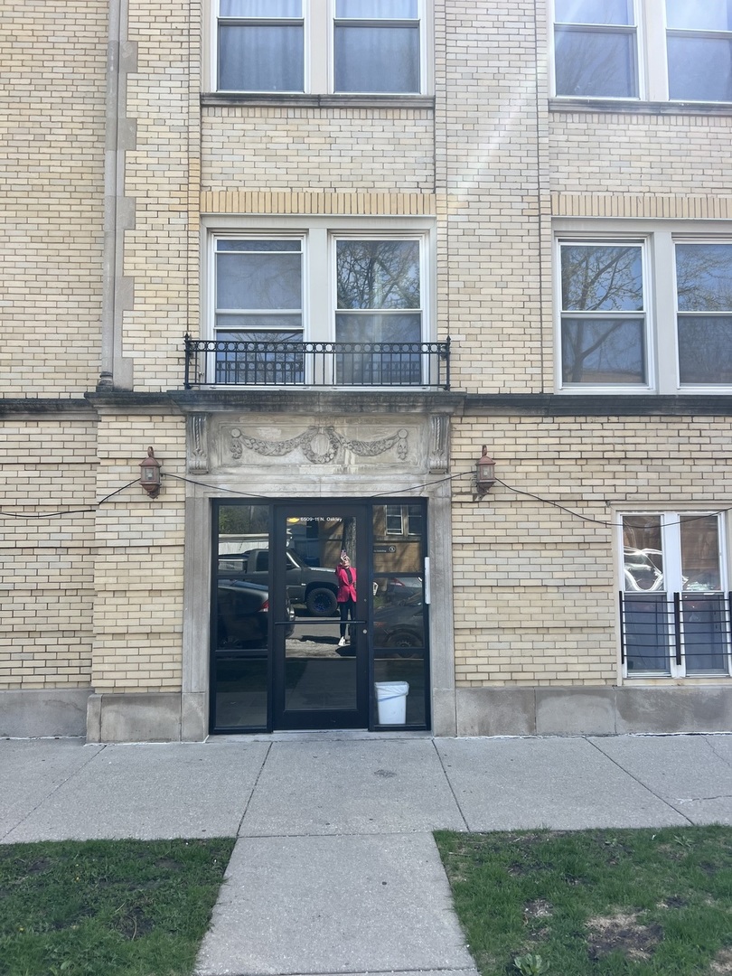 2254 W Arthur Avenue 1051A