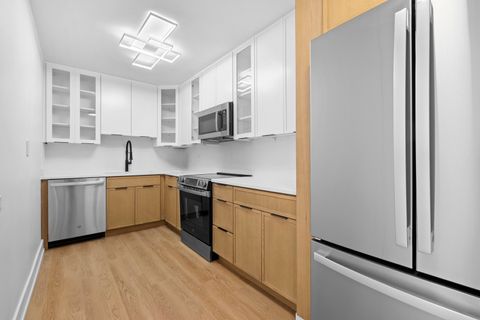 Tiny photo for 6301 N Sheridan Road #11A, Chicago, IL 60660 (MLS # 12518248)