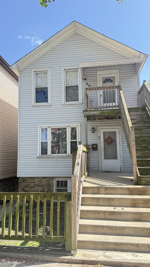 461 W 28th Place